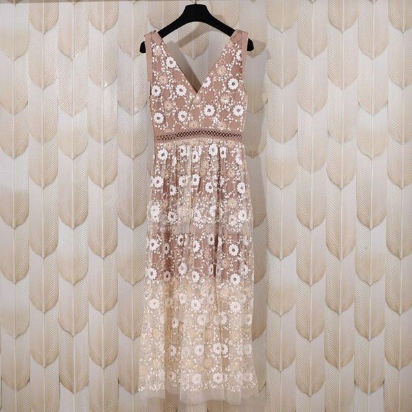 casual dresses women sequin embroidered maxi hollow out mesh deep v backless high waist lace-up sleeveless dress for party, Black;gray
casual dresses women sequin embroidered maxi hollow out mesh deep v backless high waist lace-up sleeveless dress for party, Black;gray