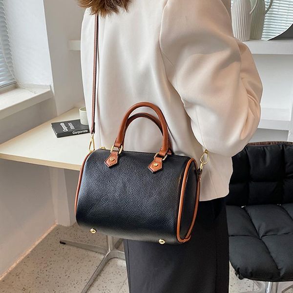 evening bags contrast color tote pillow bag boston pu leather women's designer handbag high capacity shoulder messenger
evening bags contrast color tote pillow bag boston pu leather women's designer handbag high capacity shoulder messenger