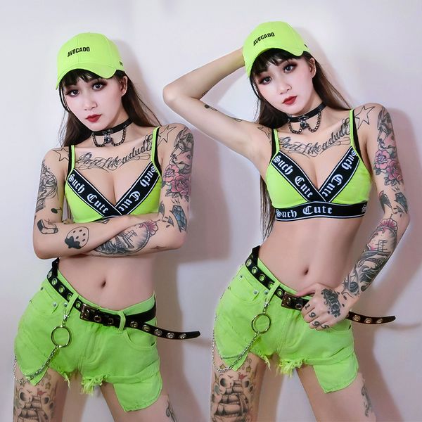 2021 new nightclub womens clothing fluorescent green set woman halter vest bra jazz pant dj gogo/pole dance clothing b1749, Black;red
2021 new nightclub womens clothing fluorescent green set woman halter vest bra jazz pant dj gogo/pole dance clothing b1749, Black;red