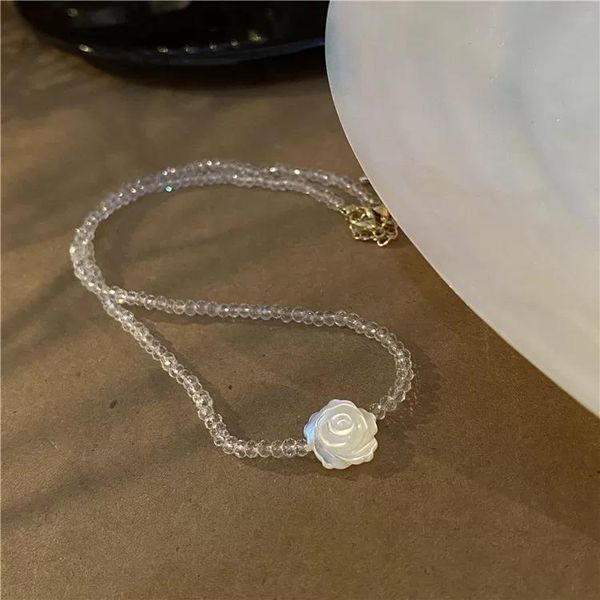 chokers 2021 crystal bead, pearl rose flower necklace, clavicle chain,simple delicate jewelry for women, Golden;silver
chokers 2021 crystal bead, pearl rose flower necklace, clavicle chain,simple delicate jewelry for women, Golden;silver