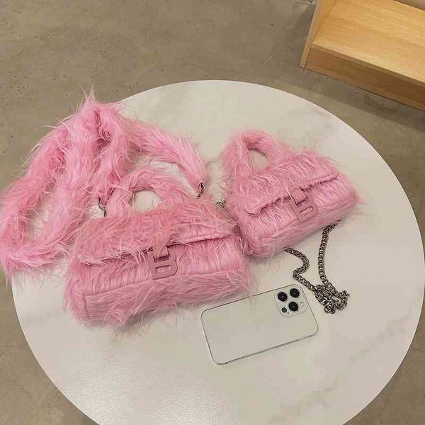 winter new portable fur bag plush hourglass b-word hairy oblique cross female bags outlet
winter new portable fur bag plush hourglass b-word hairy oblique cross female bags outlet