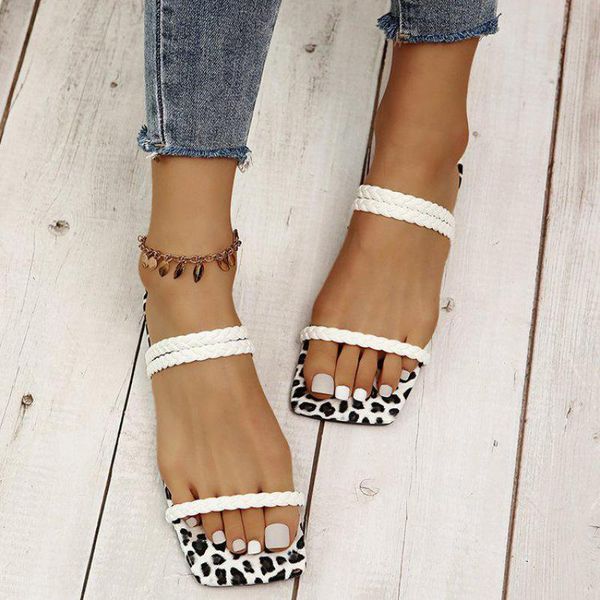 slippers crrcrrcrr cow pattern women sandals braided narrow band non-slip open toe fashion women's casual plus size flat shoes, Black
slippers crrcrrcrr cow pattern women sandals braided narrow band non-slip open toe fashion women's casual plus size flat shoes, Black
