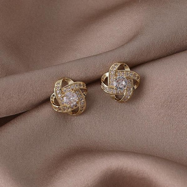 stud 2021 arrival earrings fashion round metal women classic simple elegant cute female jewelry, Golden;silver
stud 2021 arrival earrings fashion round metal women classic simple elegant cute female jewelry, Golden;silver