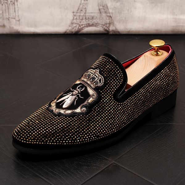 new mens fashion velvet embroidery rhinestone loafers pointed toe slip on flat casual shoes driving velvet shoes red black moccasins
new mens fashion velvet embroidery rhinestone loafers pointed toe slip on flat casual shoes driving velvet shoes red black moccasins