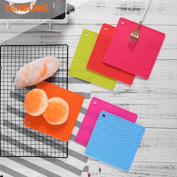 mats & pads silicone placemat candy color honeycomb table mat heat proof dining cushion potholder drying coasters
mats & pads silicone placemat candy color honeycomb table mat heat proof dining cushion potholder drying coasters