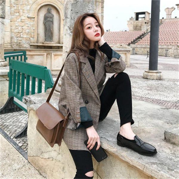 retro female way plaid small women's jacket wild british wind chic little suit new woman's coat cj48, White;black
retro female way plaid small women's jacket wild british wind chic little suit new woman's coat cj48, White;black
