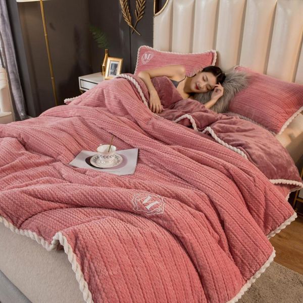 blanket and quilt thickened winter coral velvet bed sheet cover blanket single flannel double layer heat preservation fire 
blanket and quilt thickened winter coral velvet bed sheet cover blanket single flannel double layer heat preservation fire