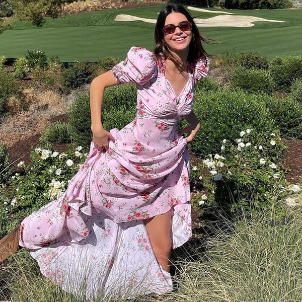casual dresses 2021 ladies summer retro floral printed beauty short sleeve long dress v-neck beach wear puff holiday, Black;gray
casual dresses 2021 ladies summer retro floral printed beauty short sleeve long dress v-neck beach wear puff holiday, Black;gray