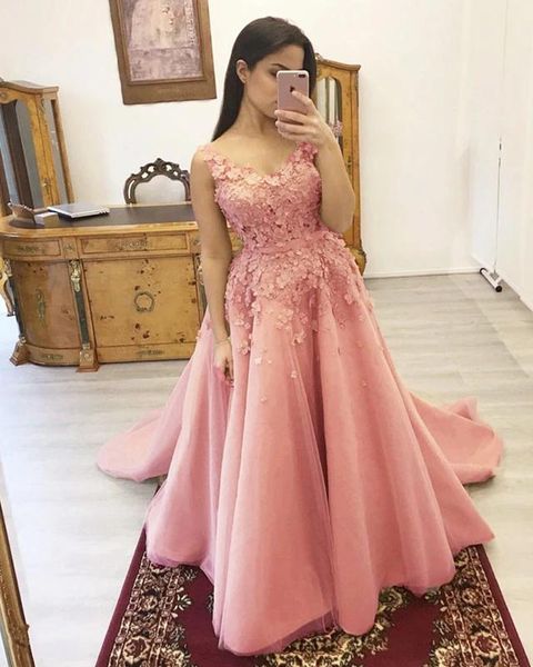 custom made a line prom dresses with flowers appliques v neck sweep train tulle formal evening party gowns plus size, Black
custom made a line prom dresses with flowers appliques v neck sweep train tulle formal evening party gowns plus size, Black