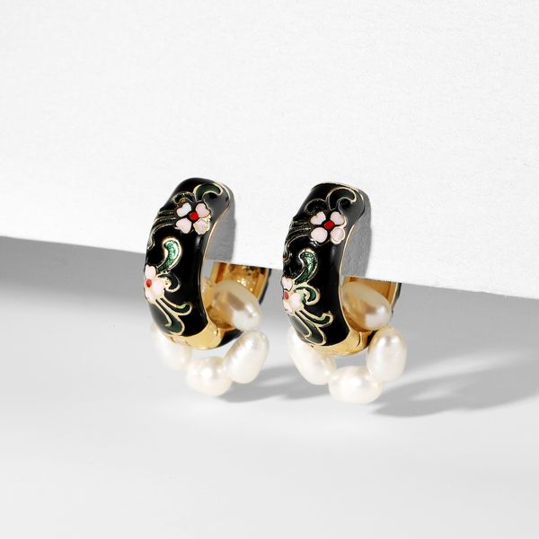 alloy printed handmade beaded earrings are popular among women. multi element exquisite and versatile creative earrings, Golden
alloy printed handmade beaded earrings are popular among women. multi element exquisite and versatile creative earrings, Golden