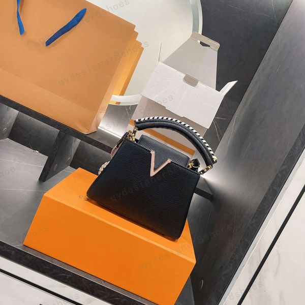 with box women's wide shoulder strap tricolor leather capucines crossbody single bag size 20*14cm
with box women's wide shoulder strap tricolor leather capucines crossbody single bag size 20*14cm