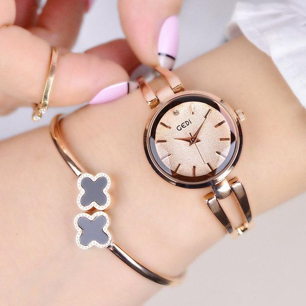 wristwatches fashionable lady's bracelet quartz watch stainless steel rose gold female wristwatch personality women dress gift, Slivery;brown
wristwatches fashionable lady's bracelet quartz watch stainless steel rose gold female wristwatch personality women dress gift, Slivery;brown