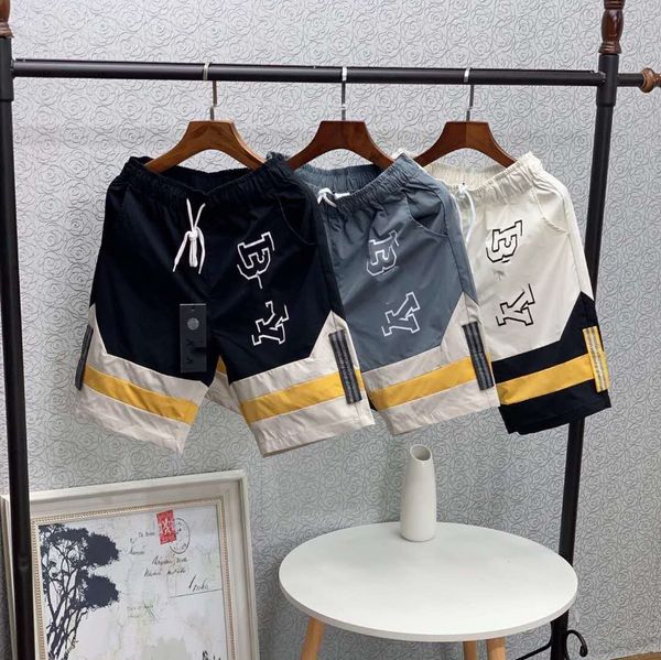 chaopai b new alphabet rope printing craft leisure sports shorts five-cent pants, White;black
chaopai b new alphabet rope printing craft leisure sports shorts five-cent pants, White;black