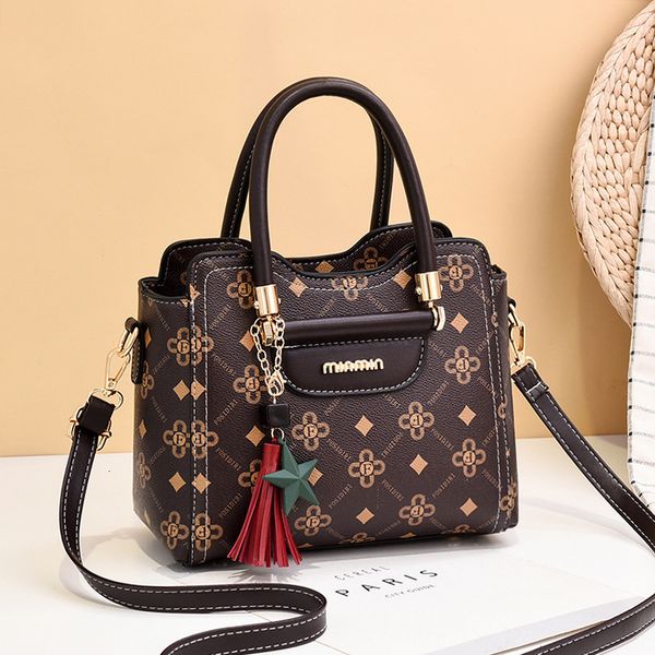 evening bag 2021 printed handbag korean fashion feminine quality messenger leather shoulder
evening bag 2021 printed handbag korean fashion feminine quality messenger leather shoulder