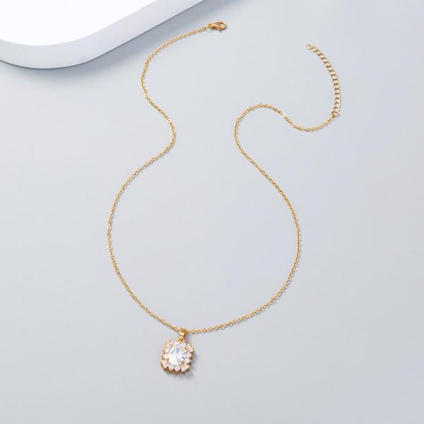 chains crystal sparkle square zircon necklace ladies gold-plated titanium luxury fashion korean white clavicle chain, Silver
chains crystal sparkle square zircon necklace ladies gold-plated titanium luxury fashion korean white clavicle chain, Silver