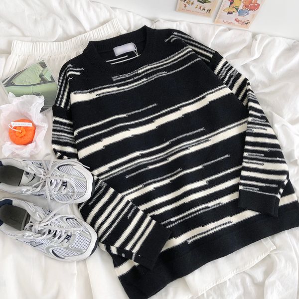 2021 new mooirue spring women irregular classic black white stripe design round neck loose thin soft simple sweater lizx, White;black
2021 new mooirue spring women irregular classic black white stripe design round neck loose thin soft simple sweater lizx, White;black