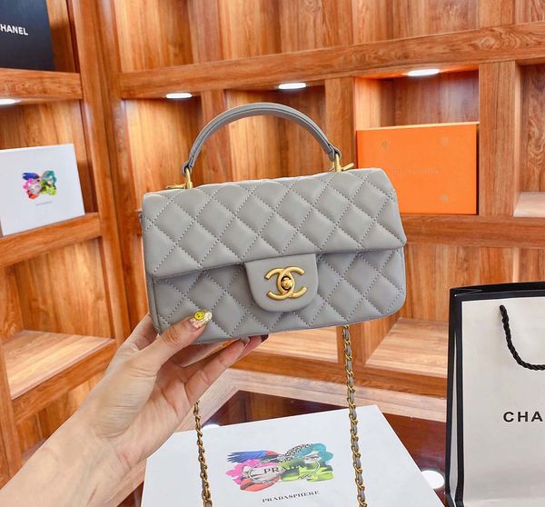 fashion designer bags women handbag crossbody messenger shoulder chain bag good quality leather purses ladies high capacity v-shape rhombic
fashion designer bags women handbag crossbody messenger shoulder chain bag good quality leather purses ladies high capacity v-shape rhombic