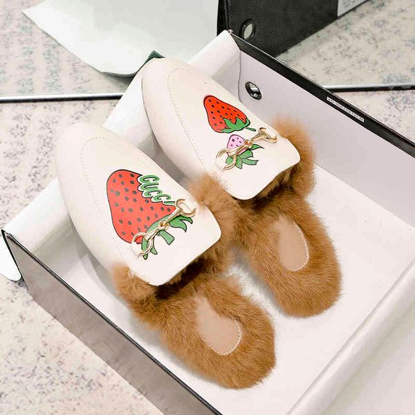 dress shoes winter furry women's outdoor wool flat shoes pattern rabbit hair leather fashion design girl 41-44 yards deliver, Black 
dress shoes winter furry women's outdoor wool flat shoes pattern rabbit hair leather fashion design girl 41-44 yards deliver, Black