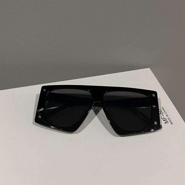 sunglasses 2021 big box fashion anti-ultraviolet high-end retro men women street pography travel seaside, White;black
sunglasses 2021 big box fashion anti-ultraviolet high-end retro men women street pography travel seaside, White;black
