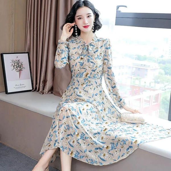 casual dresses women long sleeve chiffon floral dress elegant high waist midi party female vintage print plus size fashion a-line, Black;gray
casual dresses women long sleeve chiffon floral dress elegant high waist midi party female vintage print plus size fashion a-line, Black;gray