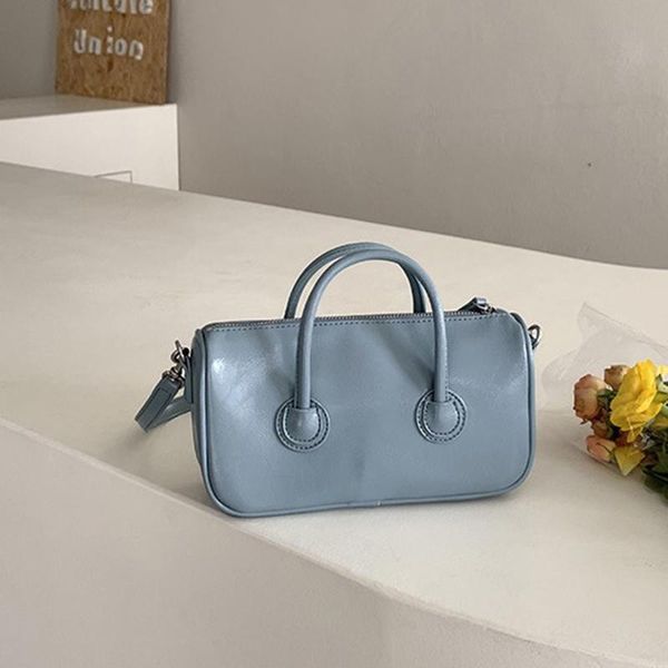 cross body fashion shoulder bag women pu leather baguette simple solid color armpit designer lady crossbody trendy handbag sac
cross body fashion shoulder bag women pu leather baguette simple solid color armpit designer lady crossbody trendy handbag sac