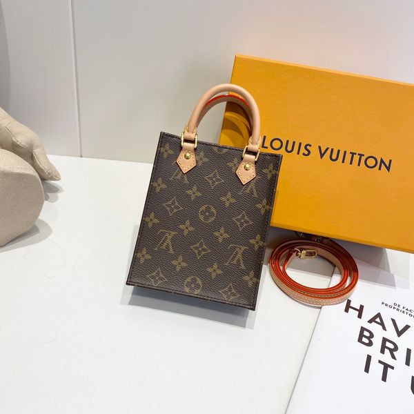 lvÂ
louisÂ
vittonÂ
vutton handbag shoulder bag for women luxury designer handbags bags chest pack lady chains presbyopic purse messenger bag l0
lvÂ
louisÂ
vittonÂ
vutton handbag shoulder bag for women luxury designer handbags bags chest pack lady chains presbyopic purse messenger bag l0