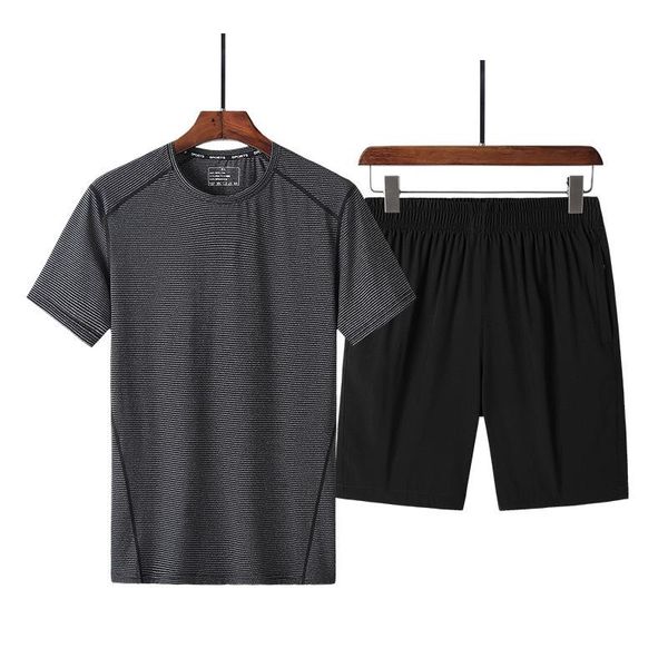 men's tracksuits 2021 summer casual sportswear solid color simple short sleeve t-shirt round neck fashion brand menswear, Gray
men's tracksuits 2021 summer casual sportswear solid color simple short sleeve t-shirt round neck fashion brand menswear, Gray