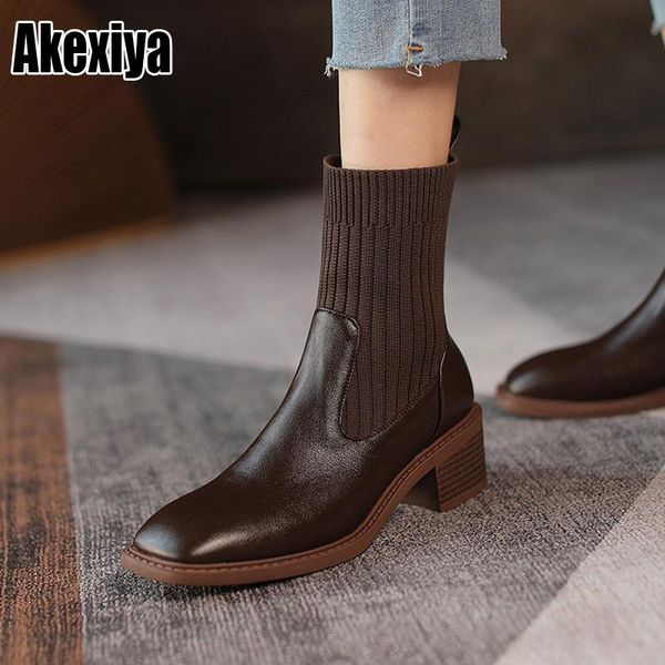 boots 2021 lady thick heel square toe single british style knitted elastic stocking women bc2187, Black
boots 2021 lady thick heel square toe single british style knitted elastic stocking women bc2187, Black