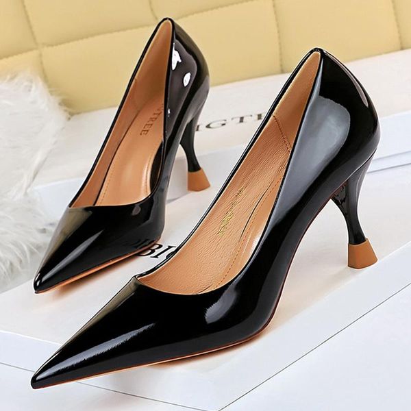 dress shoes 2021 women 7.5cm high heels pumps lady wedding bridal gold low prom fetish leather glossy scarpins plus size 43, Black
dress shoes 2021 women 7.5cm high heels pumps lady wedding bridal gold low prom fetish leather glossy scarpins plus size 43, Black