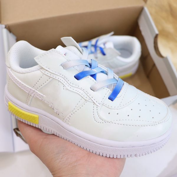 2021 desinger children's luminous bottom running low warm heat color changing outdoor sports boys and girls shoes baby shoe sports todd, Black
2021 desinger children's luminous bottom running low warm heat color changing outdoor sports boys and girls shoes baby shoe sports todd, Black