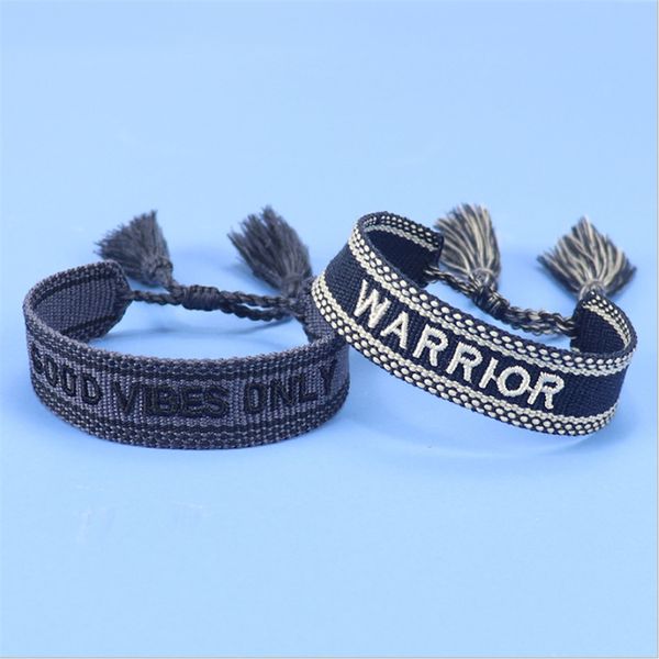 2021 luxury designer bracelet mens jewelry alphabetic signature womens love bangle creative fashion knitting hand rope cotton design women b, Golden;silver
2021 luxury designer bracelet mens jewelry alphabetic signature womens love bangle creative fashion knitting hand rope cotton design women b, Golden;silver