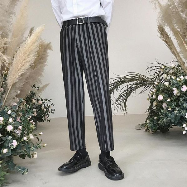 men's suits & blazers shengyujin summer retro vertical stripes british small trousers men loose trend fashion nine points pants hairdre, White;black
men's suits & blazers shengyujin summer retro vertical stripes british small trousers men loose trend fashion nine points pants hairdre, White;black