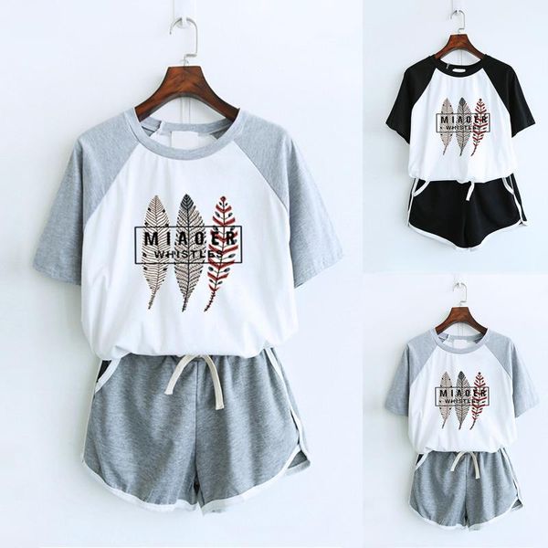 women's tracksuits plus size summer suit fashion print short sleeve pocket shorts home sports set loose breathable vetement femme 2021, Gray
women's tracksuits plus size summer suit fashion print short sleeve pocket shorts home sports set loose breathable vetement femme 2021, Gray