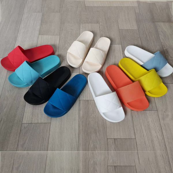 men women slippers sandals slides soft fashion beach bath slide couple shiny slipper sandal with box large size 35-45, Black
men women slippers sandals slides soft fashion beach bath slide couple shiny slipper sandal with box large size 35-45, Black