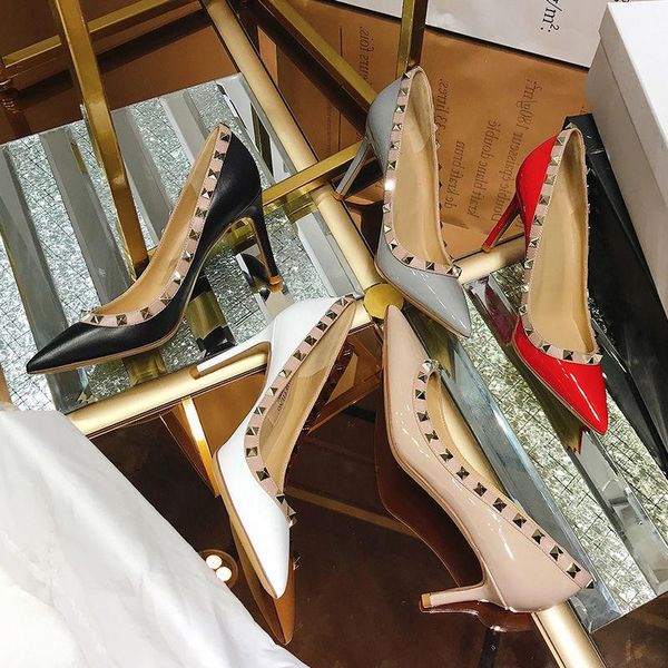 dress shoes studded pointed toe 2021 spring and autumn models british high-heel stiletto leather shallow mouth working women's, Black
dress shoes studded pointed toe 2021 spring and autumn models british high-heel stiletto leather shallow mouth working women's, Black