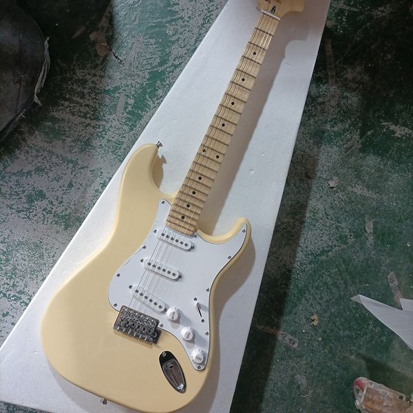 6 strings light yellow electric guitar,scalloped maple fretboard
6 strings light yellow electric guitar,scalloped maple fretboard