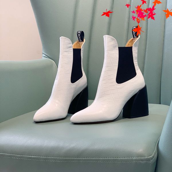 2022 leather boots ladies short ankle cowskin boot autumn winter chunky heel martin booties fashion camfortable shoes with box size 35-40 -h, Black
2022 leather boots ladies short ankle cowskin boot autumn winter chunky heel martin booties fashion camfortable shoes with box size 35-40 -h, Black