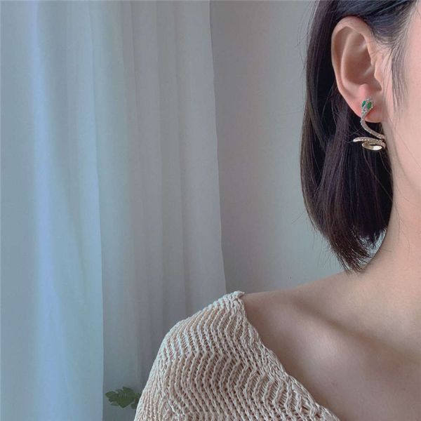 hbp fashion the new style of dongdamen in south korea versatile, green eye cobra is inlaid with luxurious snake earrings and earrings, femal, Silver
hbp fashion the new style of dongdamen in south korea versatile, green eye cobra is inlaid with luxurious snake earrings and earrings, femal, Silver