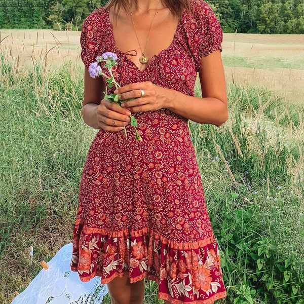 2021 new puff print short sleeve mini dresses women vintage red floral summer dress beach cotton vestidos robe isvk, White
2021 new puff print short sleeve mini dresses women vintage red floral summer dress beach cotton vestidos robe isvk, White