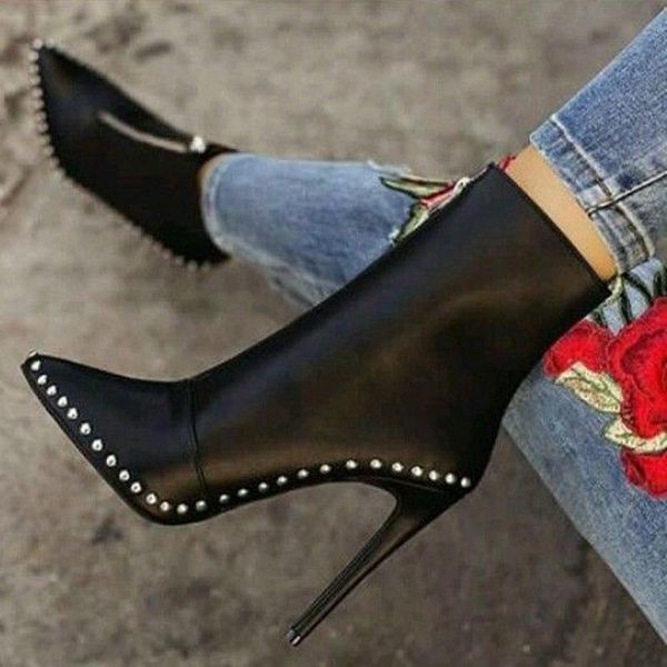 boots desig women winter metal decoration rivet pointed toe ankle fashion ladies shoes rubber boots2021, Black
boots desig women winter metal decoration rivet pointed toe ankle fashion ladies shoes rubber boots2021, Black