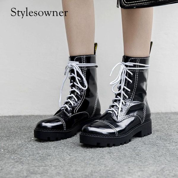 boots stylesowner euramerican style black and white thick heels low round toe mature cool ankle lace-up
boots stylesowner euramerican style black and white thick heels low round toe mature cool ankle lace-up