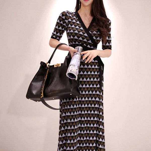 2021 new quality spring vintage slim sashes high waist geometry print cloth women maxi long ankle-length casual dress hqps, Black;gray
2021 new quality spring vintage slim sashes high waist geometry print cloth women maxi long ankle-length casual dress hqps, Black;gray