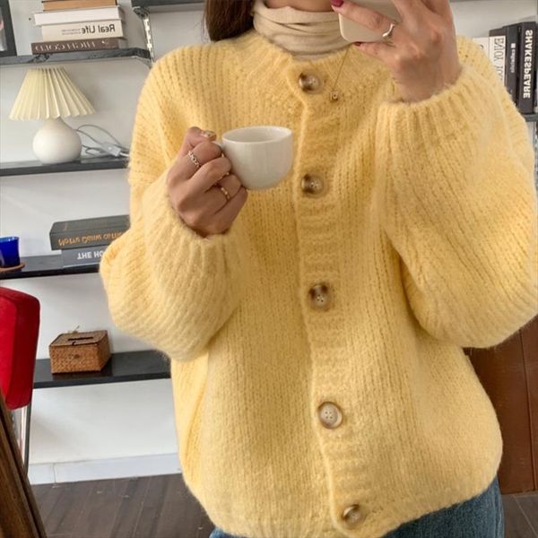 autumn and winter korean cardigan women sweaters o neck solid color long sleeve sweater short loose full knitted jacket, White;black
autumn and winter korean cardigan women sweaters o neck solid color long sleeve sweater short loose full knitted jacket, White;black