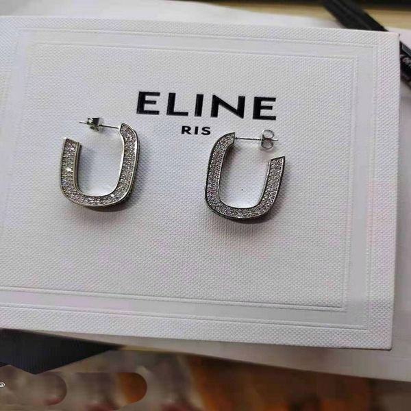 design jewelry 2021 new u full diamond earrings simple temperament personalized earrings female s925 silver needle
design jewelry 2021 new u full diamond earrings simple temperament personalized earrings female s925 silver needle