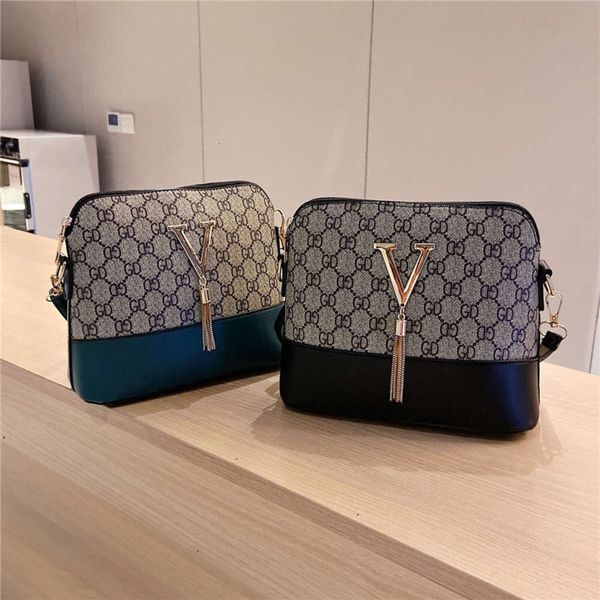 hbp women's 2021 new fashion versatile handbag autumn and winter atmosphere one shoulder messenger simple shell bag
hbp women's 2021 new fashion versatile handbag autumn and winter atmosphere one shoulder messenger simple shell bag