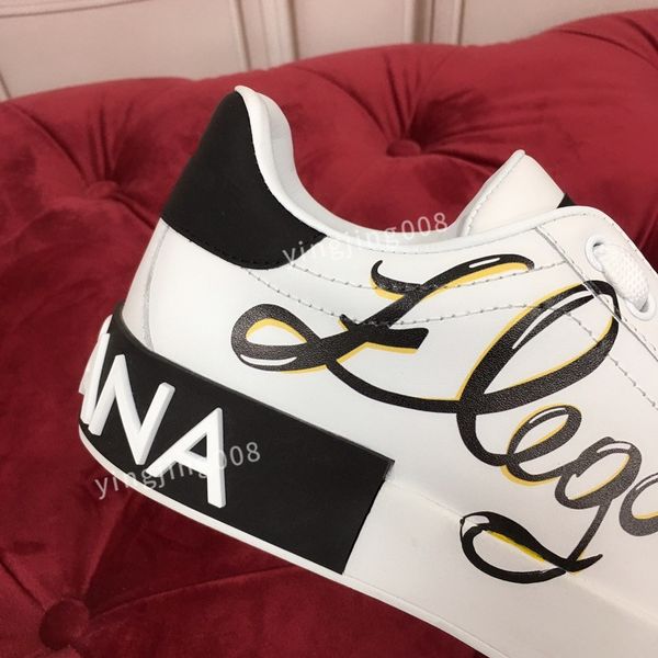 2023new designer fashion brand casual shoes mens low sole canvas shoes leather black white original sole sneakers 
2023new designer fashion brand casual shoes mens low sole canvas shoes leather black white original sole sneakers