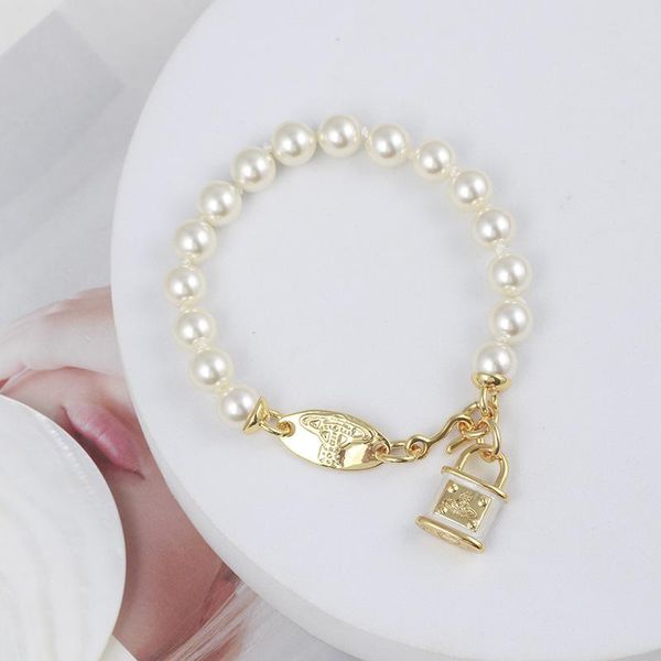 charm bracelets european and american jewelry wholesale simple enamel three-dimensional small lock pearl buckle bracelet for girls, Golden;silver
charm bracelets european and american jewelry wholesale simple enamel three-dimensional small lock pearl buckle bracelet for girls, Golden;silver