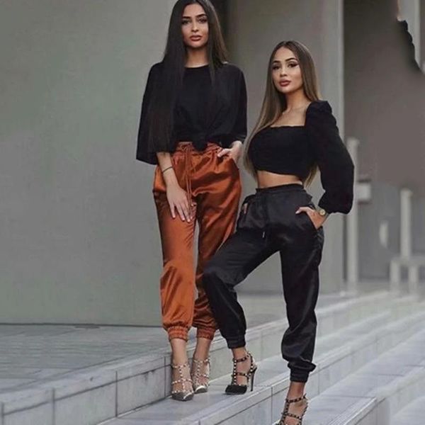female summer satin cargo pants fashion trend women europe loose casual sport women joggers streetwear cargo pants women, Black;white
female summer satin cargo pants fashion trend women europe loose casual sport women joggers streetwear cargo pants women, Black;white