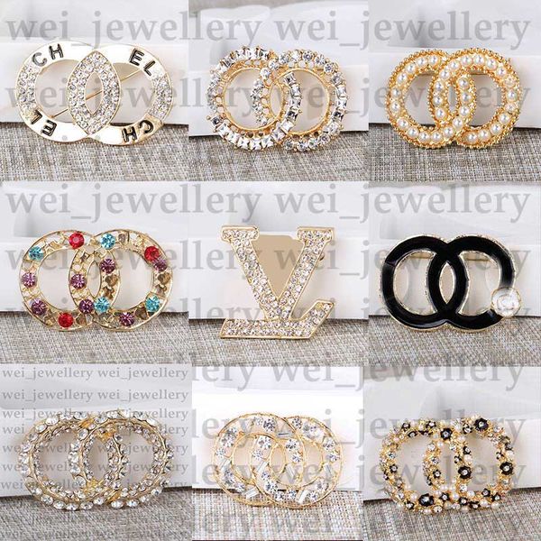 new jewelry designer brooch famous letter diamond brooches pin tassel women brooch fashion clothing decoration special offer, Gray 
new jewelry designer brooch famous letter diamond brooches pin tassel women brooch fashion clothing decoration special offer, Gray