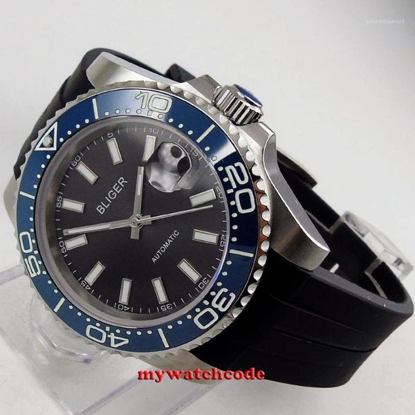 wristwatches 40mm black dial date window sapphire glass blue ceramic bezel rubber strap automatic movement mens watch, Slivery;brown
wristwatches 40mm black dial date window sapphire glass blue ceramic bezel rubber strap automatic movement mens watch, Slivery;brown